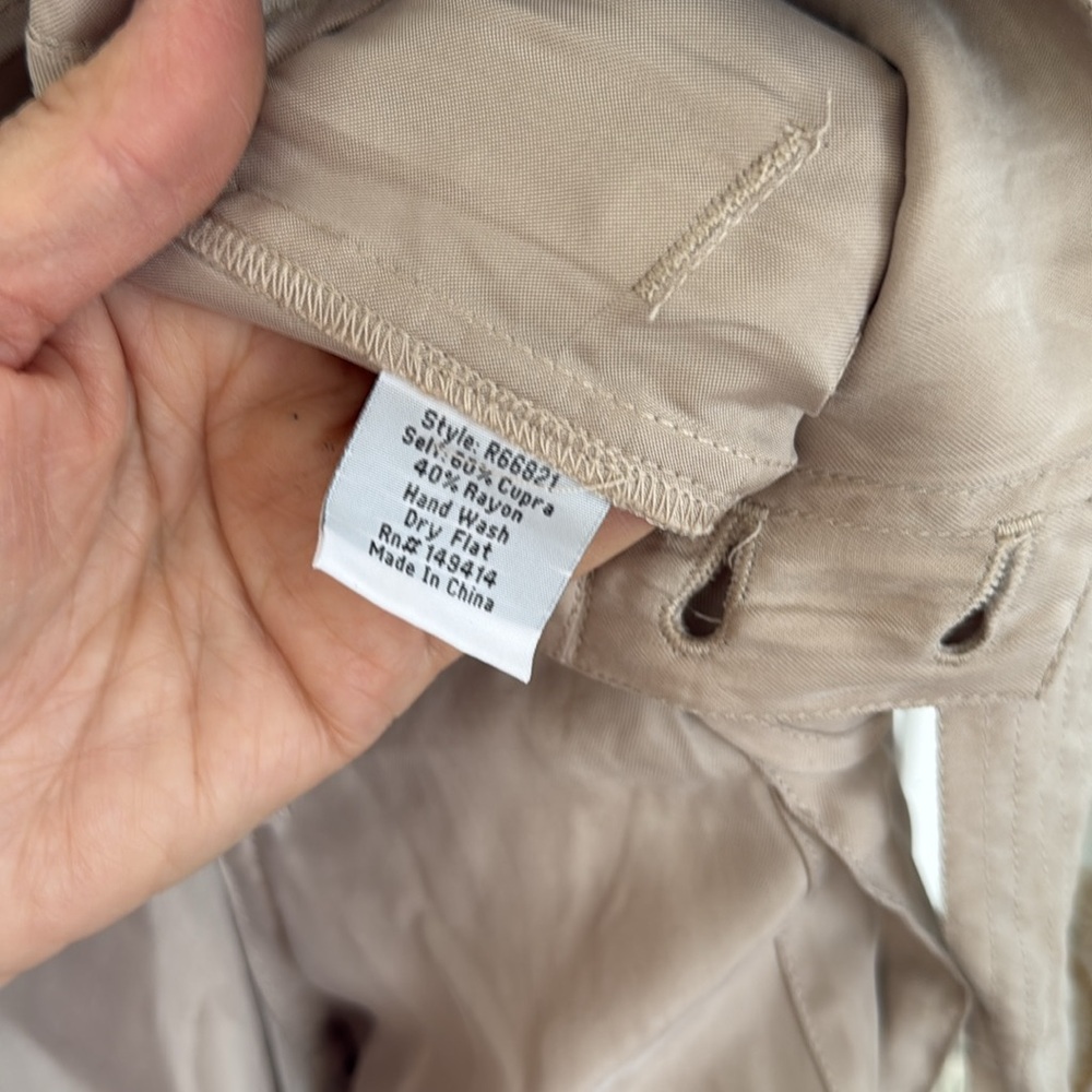 Johnny Was Tan Cargo Pants Relaxed Fit - Picture 8 of 9